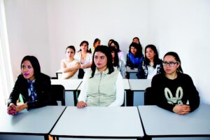 university-2104580_1920
